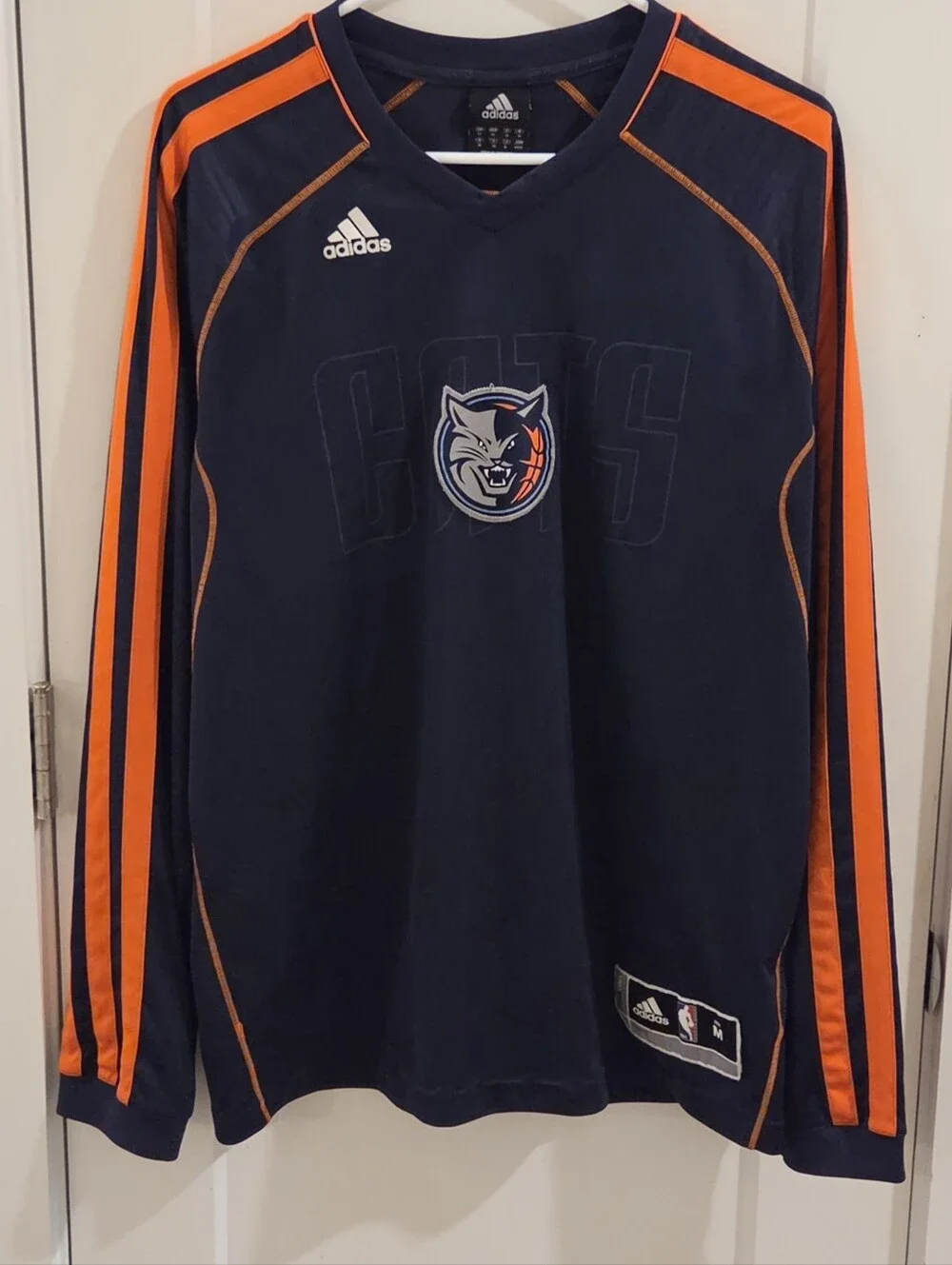 Adidas 2010 Charlotte Bobcats On-Court Shooter Long Sleeve Away Jersey - Medium